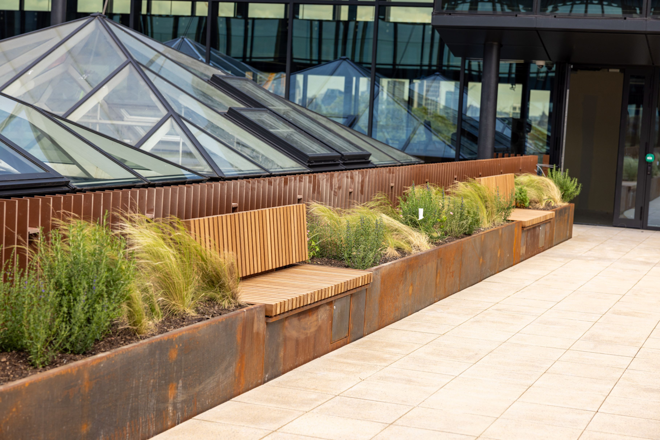 roof terrace system adjustable pedestals