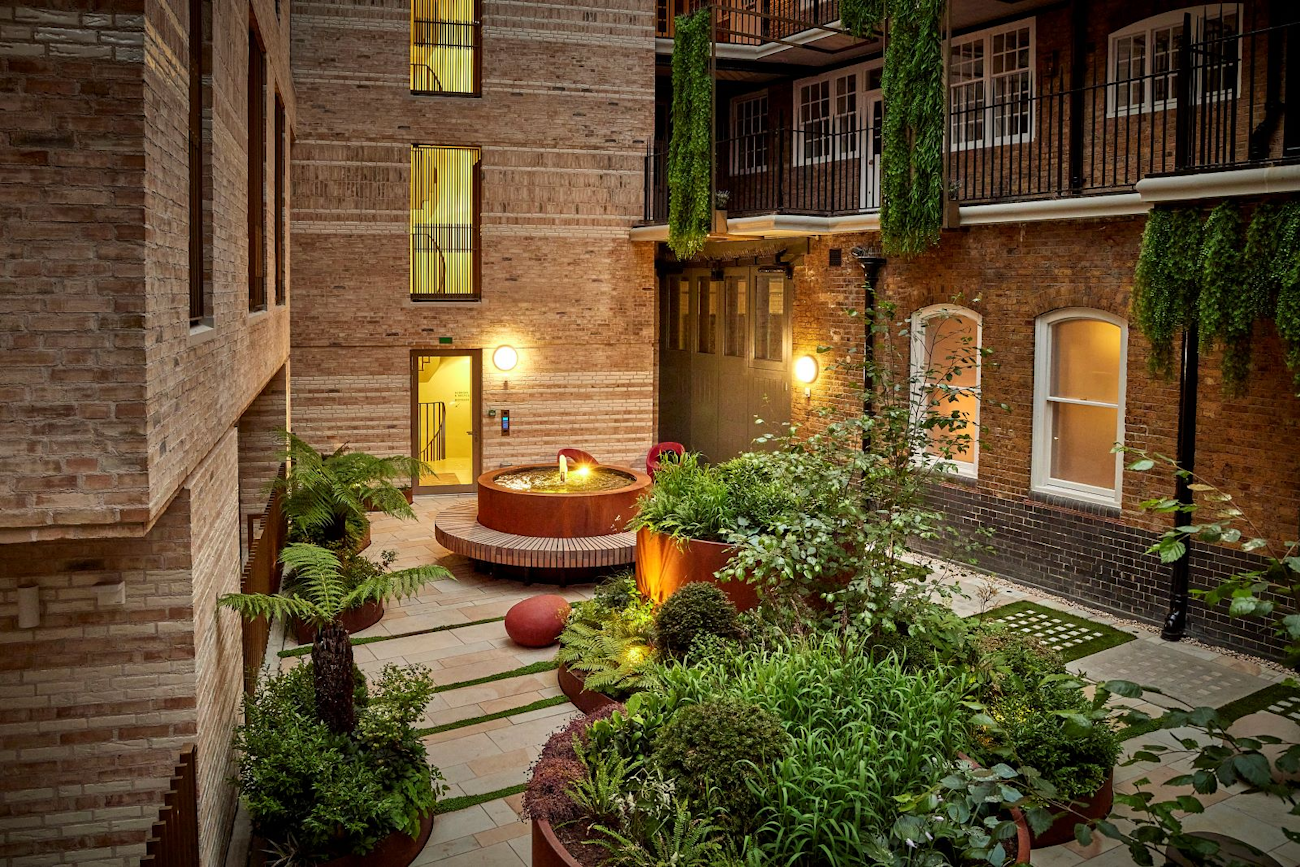 Commercial roof terrace system Westminster fire station