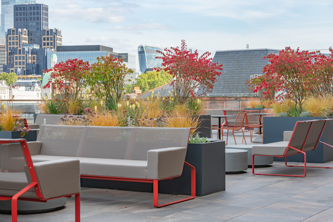 steel-planters-bespoke-roof-terrace-01